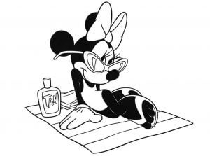 Minnie Tikus di Pantai