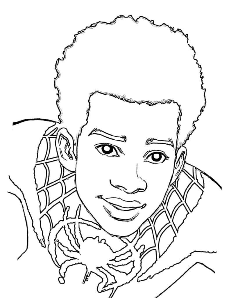 Miles Morales tersenyum